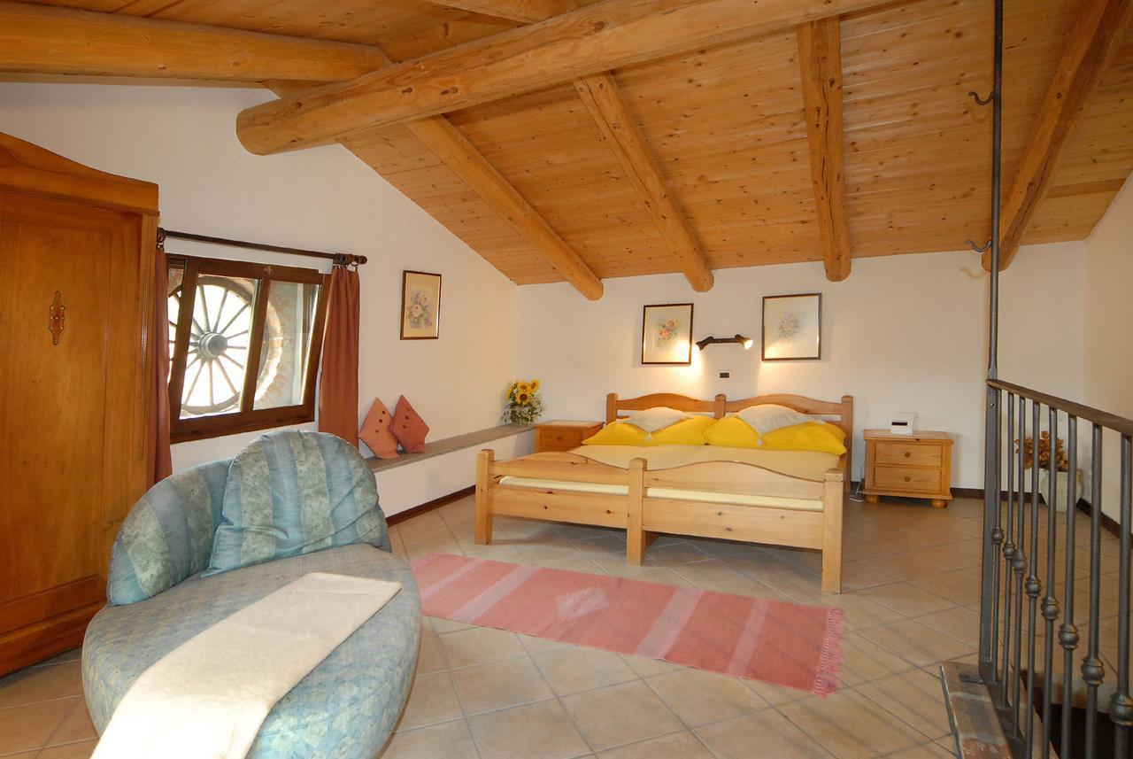 Agriturismo Sondrea Sinio Bagian luar foto